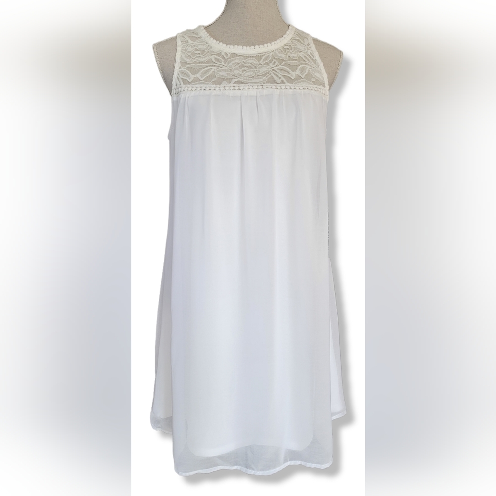 As U Wish JUNIOR'S Dress White Sleeveless Flowy Chiffon Lace Lined Size L